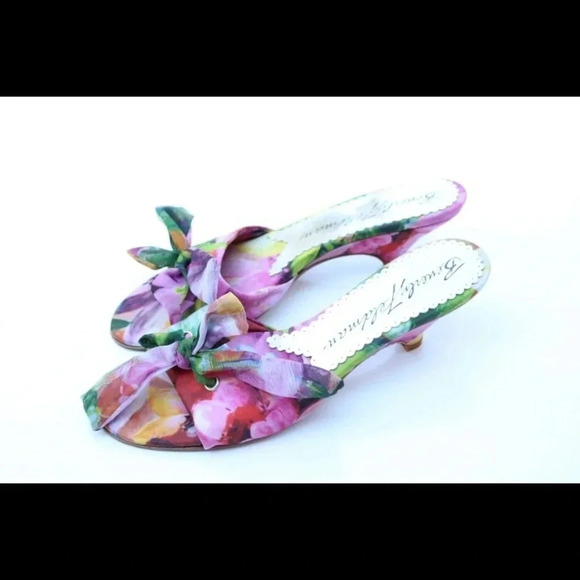 Beverly Feldman sandals - Picture 2 of 8